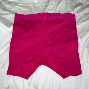 NWOT Hot Pink Skims boxer - Xl